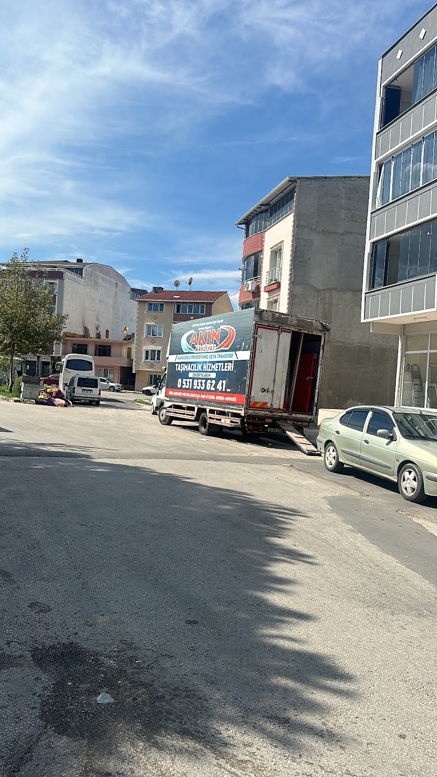 Akin Nakli̇yat Profosyonel Eşya Transferi̇. Asansör Ki̇ralama Merkezi̇ Bursa Evden Eve Nakliyat